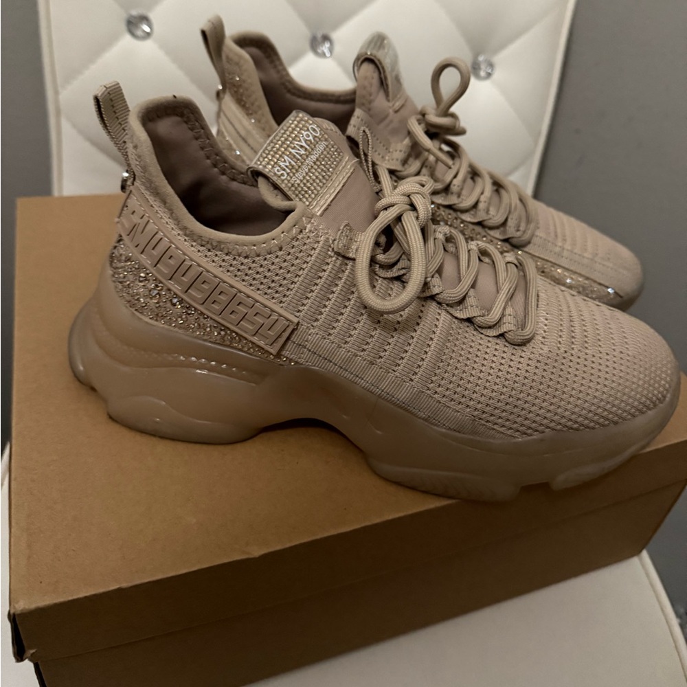 Steve Madden bling sneakers - Picture 2 of 10